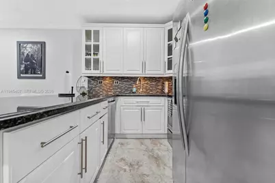 16618 NW 71st Ave, Miami Lakes, FL 33014 - Photo 6