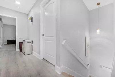 16618 NW 71st Ave, Miami Lakes, FL 33014 - Photo 14