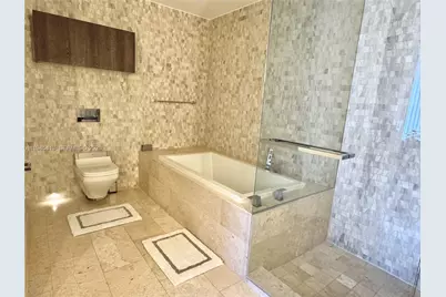 68 SE 6th St #903, Miami, FL 33131 - Photo 10