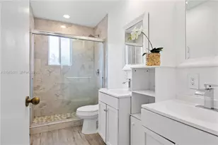 1199 Golden Cane Dr, Weston, FL 33327 - Photo 10
