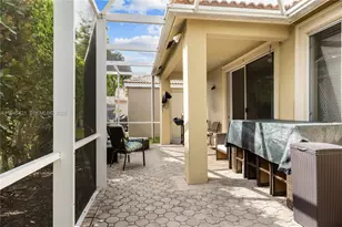 1199 Golden Cane Dr, Weston, FL 33327 - Photo 16