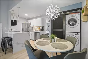 4880 SW 64th Way, Davie, FL 33314 - Photo 2