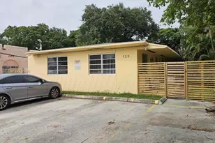 725 NE 126th St, North Miami, FL 33161 - Photo 6