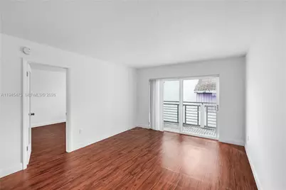 716 Michigan Ave #402, Miami Beach, FL 33139 - Photo 1