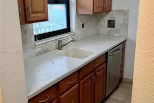 1439 West Ave, Miami Beach, FL 33139 - Photo 2