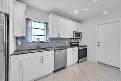 2560 SW 19th Ter, Miami, FL 33145 - Photo 10