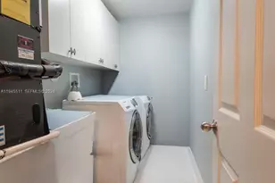 6952 NW 27th Ct, Margate, FL 33063 - Photo 32