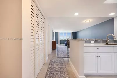 1893 S Ocean Dr #810, Hallandale Beach, FL 33009 - Photo 1