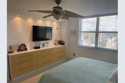 2101 S Ocean Dr #1404, Hollywood, FL 33019 - Photo 10