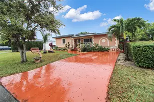 6250 SW 19th St, Miami, FL 33155 - Photo 2