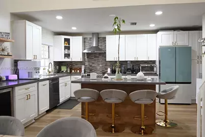 1430 Cottonwood Cir, Weston, FL 33326 - Photo 14