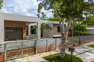 12911 Oleander Rd, North Miami, FL 33181 - Photo 6