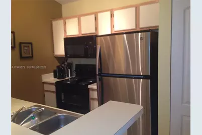 2880 N Oakland Forest Dr #313, Oakland Park, FL 33309 - Photo 4