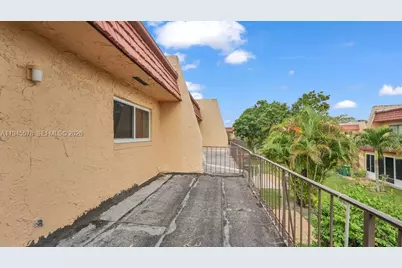 6 Spinning Wheel Ln, Tamarac, FL 33319 - Photo 30