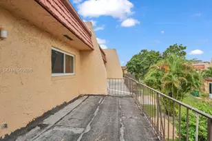6 Spinning Wheel Ln, Tamarac, FL 33319 - Photo 30