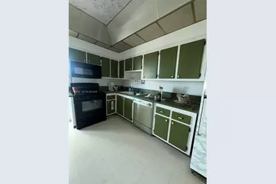 7135 Collins Ave #PH5, Miami Beach, FL 33141 - Photo 60