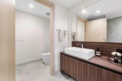 1000 Brickell Plz #4103, Miami, FL 33131 - Photo 18