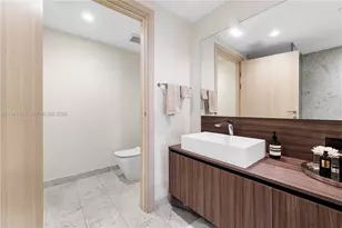 1000 Brickell Plaza, Miami, FL 33131 - Photo 18