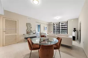 1000 Brickell Plaza, Miami, FL 33131 - Photo 8