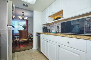 2366 E E Mall Dr, Fort Myers, FL 33901 - Photo 8