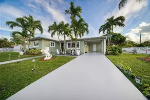 300 NE 175th St, North Miami Beach, FL 33162 - Photo 2