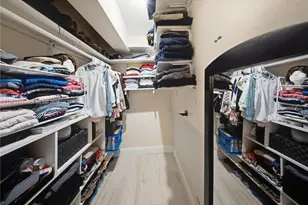 300 NE 175th St, North Miami Beach, FL 33162 - Photo 28