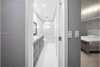 300 NE 175th St, North Miami Beach, FL 33162 - Photo 24