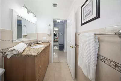 300 NE 175th St, North Miami Beach, FL 33162 - Photo 20