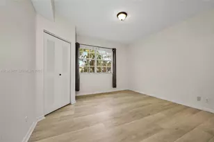 1210 Sorrento Dr, Weston, FL 33326 - Photo 12