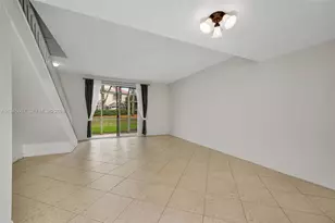 1210 Sorrento Dr, Weston, FL 33326 - Photo 6