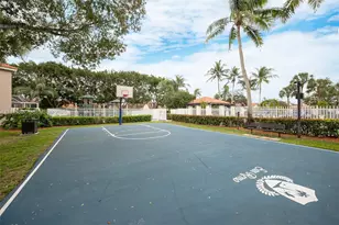 1210 Sorrento Dr, Weston, FL 33326 - Photo 26