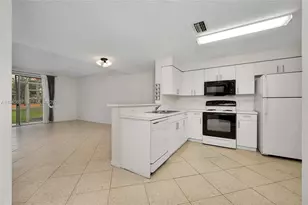 1210 Sorrento Dr, Weston, FL 33326 - Photo 4