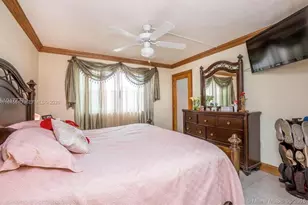 7090 NW 179th St, Hialeah, FL 33015 - Photo 8