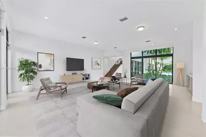 16680 N Botaniko Dr N, Weston, FL 33326 - Photo 2