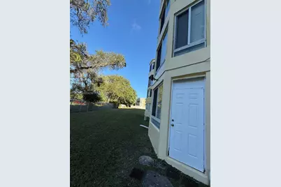 1201 NE 191st St #G103, Miami, FL 33179 - Photo 16