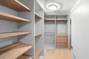 1700 Meridian Ave, Miami Beach, FL 33139 - Photo 14