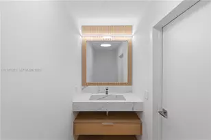 1700 Meridian Ave, Miami Beach, FL 33139 - Photo 22