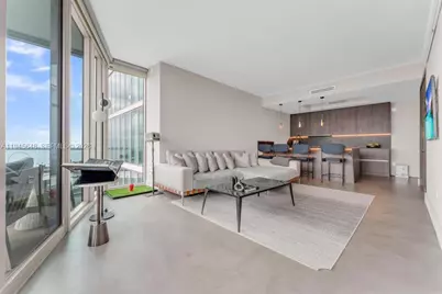 888 Biscayne Blvd #2409, Miami, FL 33132 - Photo 4