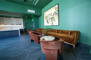 11 NE 6th, Miami, FL 33132 - Photo 32