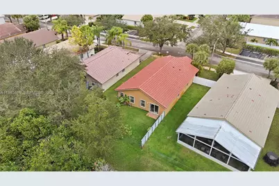 20494 SW 5th St, Pembroke Pines, FL 33029 - Photo 50