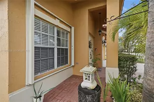 20494 SW 5th St, Pembroke Pines, FL 33029 - Photo 6