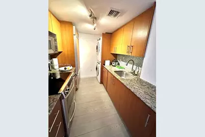 10275 Collins Ave #1520, Bal Harbour, FL 33154 - Photo 4