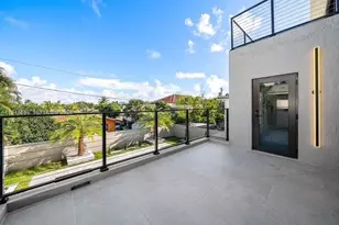 3225 Canal Dr, Pompano Beach, FL 33062 - Photo 16