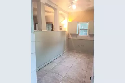 1245 NW 7th Ct, Miami, FL 33136 - Photo 4
