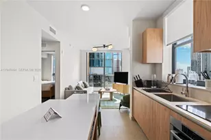 11 NE 6th St, Miami, FL 33132 - Photo 1
