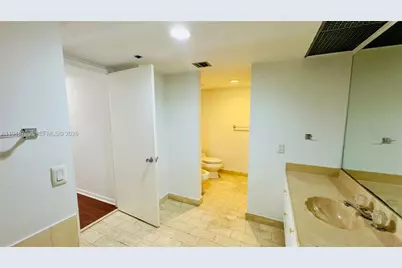 1717 N Bayshore Dr #A-3242, Miami, FL 33132 - Photo 8