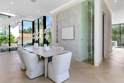 536 W 51st St, Miami Beach, FL 33140 - Photo 12