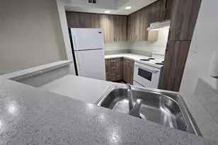 12730 Vista Isles Dr, Sunrise, FL 33325 - Photo 4