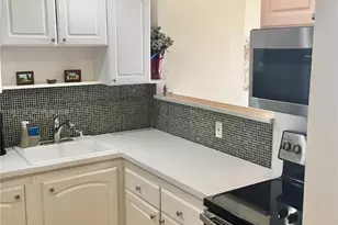 20379 W Country Club Dr, Aventura, FL 33180 - Photo 4