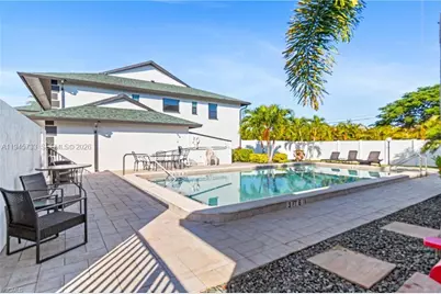 1429 Cape Coral Pkwy W #5, Cape Coral, FL 33914 - Photo 2